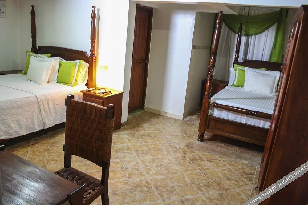 Hotel Sea Breeze Paraíso