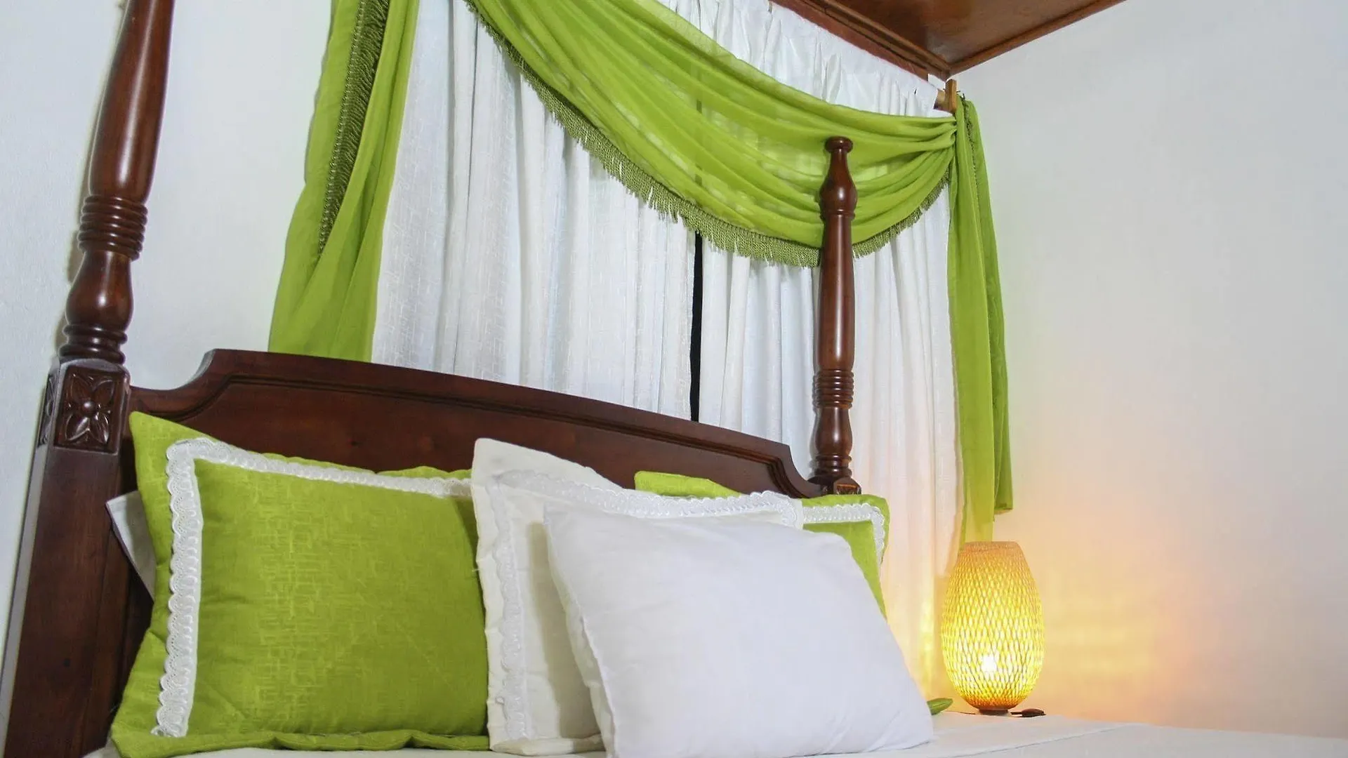 Hotel Sea Breeze Paraíso
